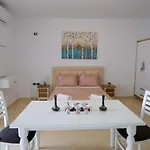 Sunny Holiday 3