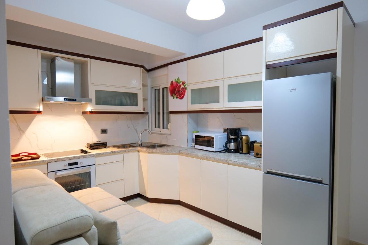 Sunny 3 * Saranda